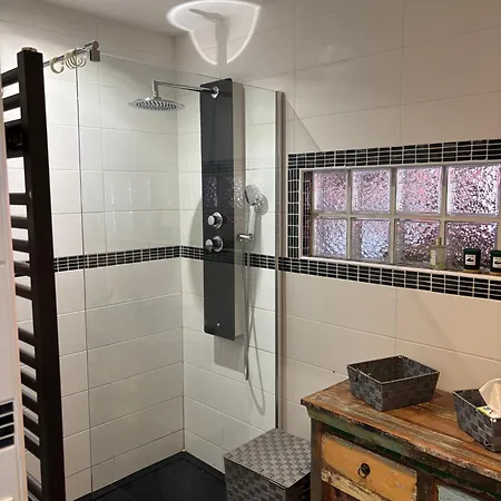 Superbe Avec Piscine Et Parking * Fréjus