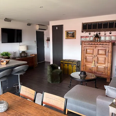 Superbe Avec Piscine Et Parking Apartament