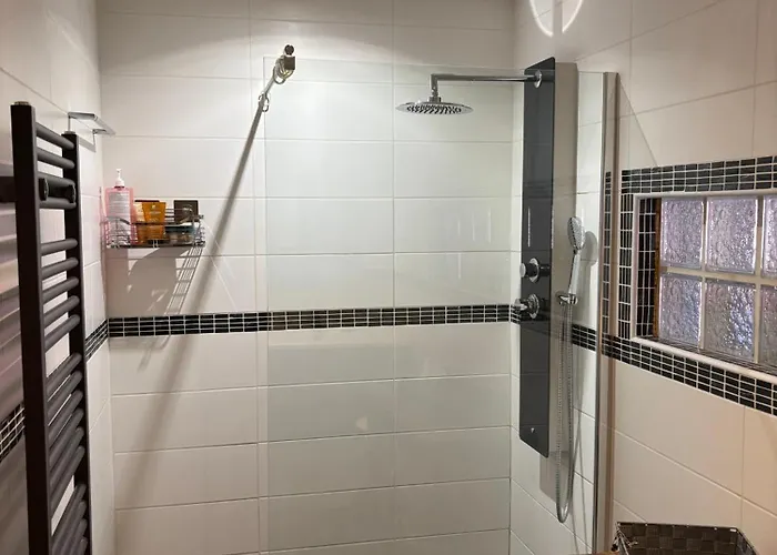 Apartament Superbe Avec Piscine Et Parking *